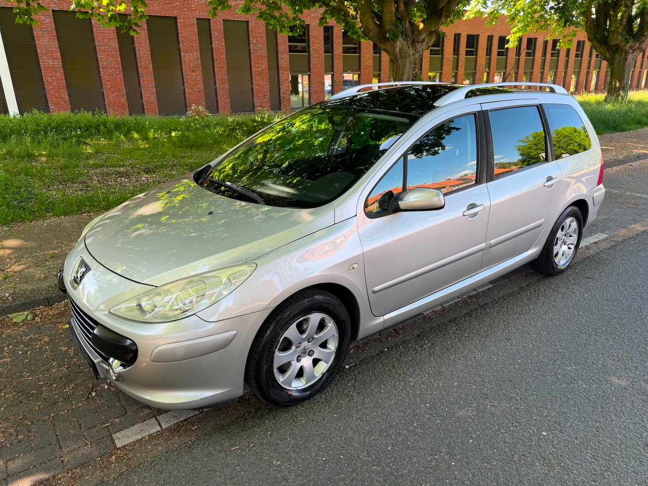 Peugeot 307 SW - 1.6-16V Pack met airco - AutoWereld.nl