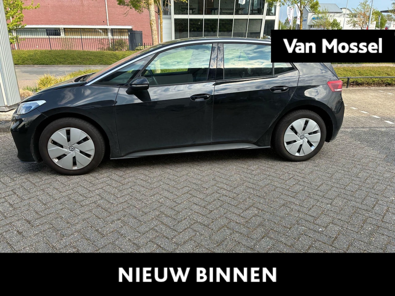 Volkswagen ID.3 - Pure Oranje Edition 52 kWh | Apple Carplay | Android Auto | Navigatie | - AutoWereld.nl