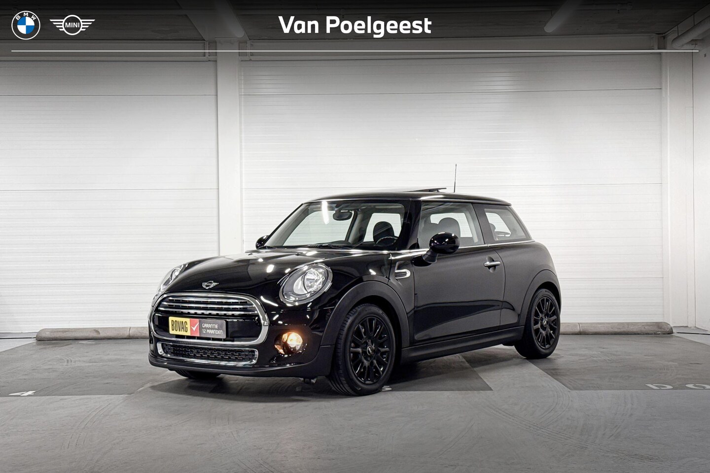 MINI Cooper - 3-deurs Business | Panoramadak | MINI Connected | Chrome Line exterieur | - AutoWereld.nl