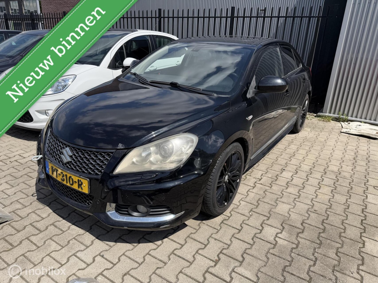 Suzuki Kizashi - 2.4 Sport automaat motor slaat niet aan - AutoWereld.nl