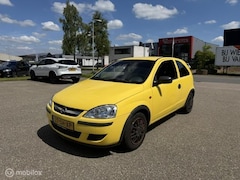 Opel Corsa - 1.2-16V Rhythm € 500, - zo mee nemen