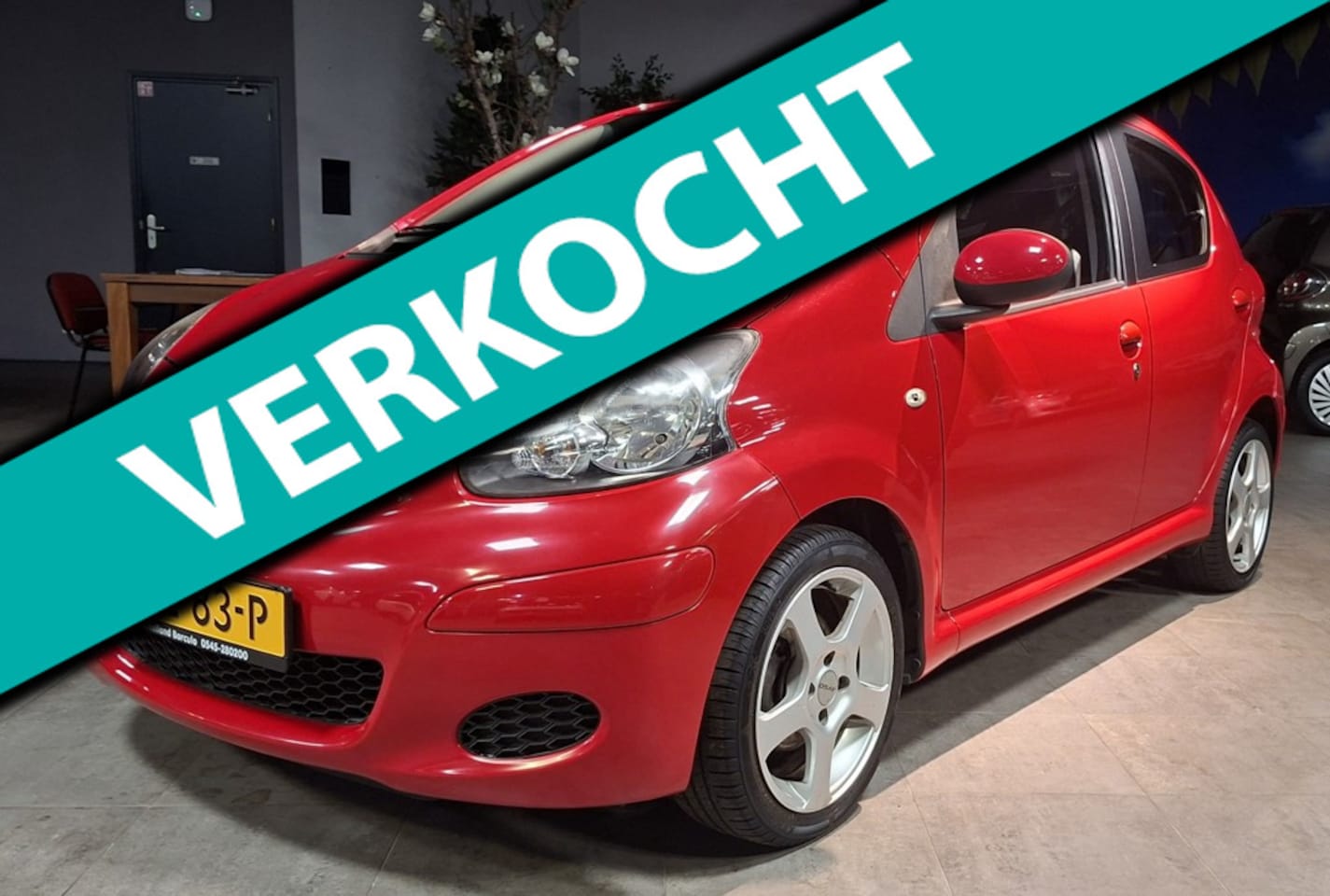 Toyota Aygo - 1.0-12V 5-Drs Airco / NIEUW STAAT / weinig KMS - AutoWereld.nl