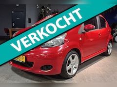 Toyota Aygo - 1.0-12V 5-Drs Airco / NIEUW STAAT / weinig KMS