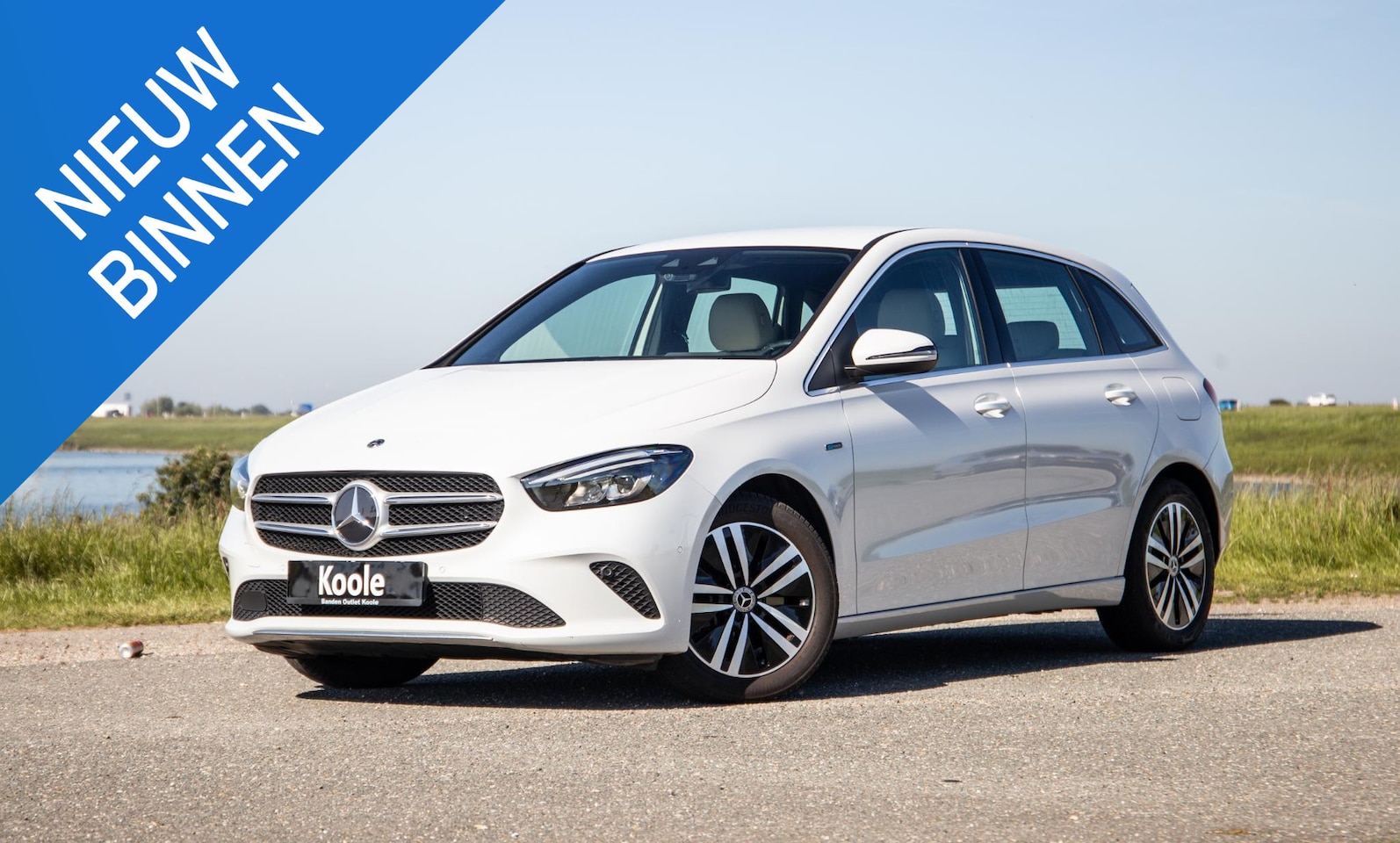 Mercedes-Benz B-klasse - 250 e Business Solution Luxury Limited CARPLAY / AMBILIGHT / STOELVERWARMING / CAMERA / DE - AutoWereld.nl