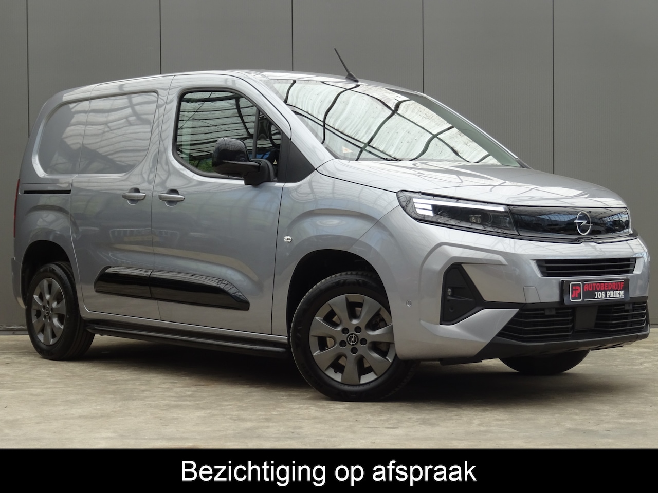 Opel Combo - 1.5 BlueHDi 130 S&S L1 * 3 ZITS * LUXE UITVOERING !! - AutoWereld.nl