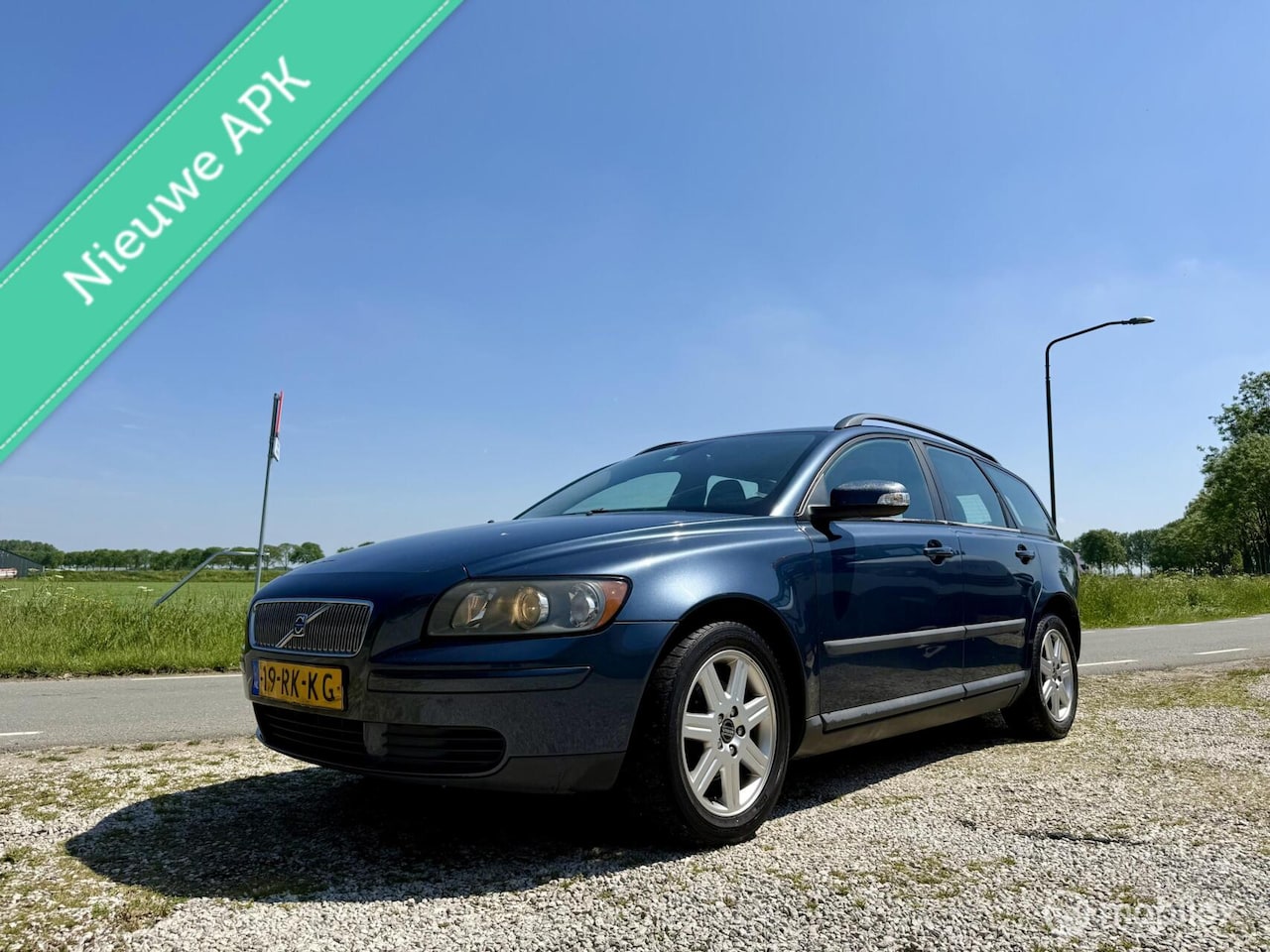 Volvo V50 - 1.8 Kinetic 1.8 Kinetic, BJ 2005, Airco, APK Juni 2027, Trekhk - AutoWereld.nl