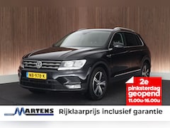 Volkswagen Tiguan - 1.4 TSI 150pk Connected Series Trekhaak Navigatie Stoelverwarming