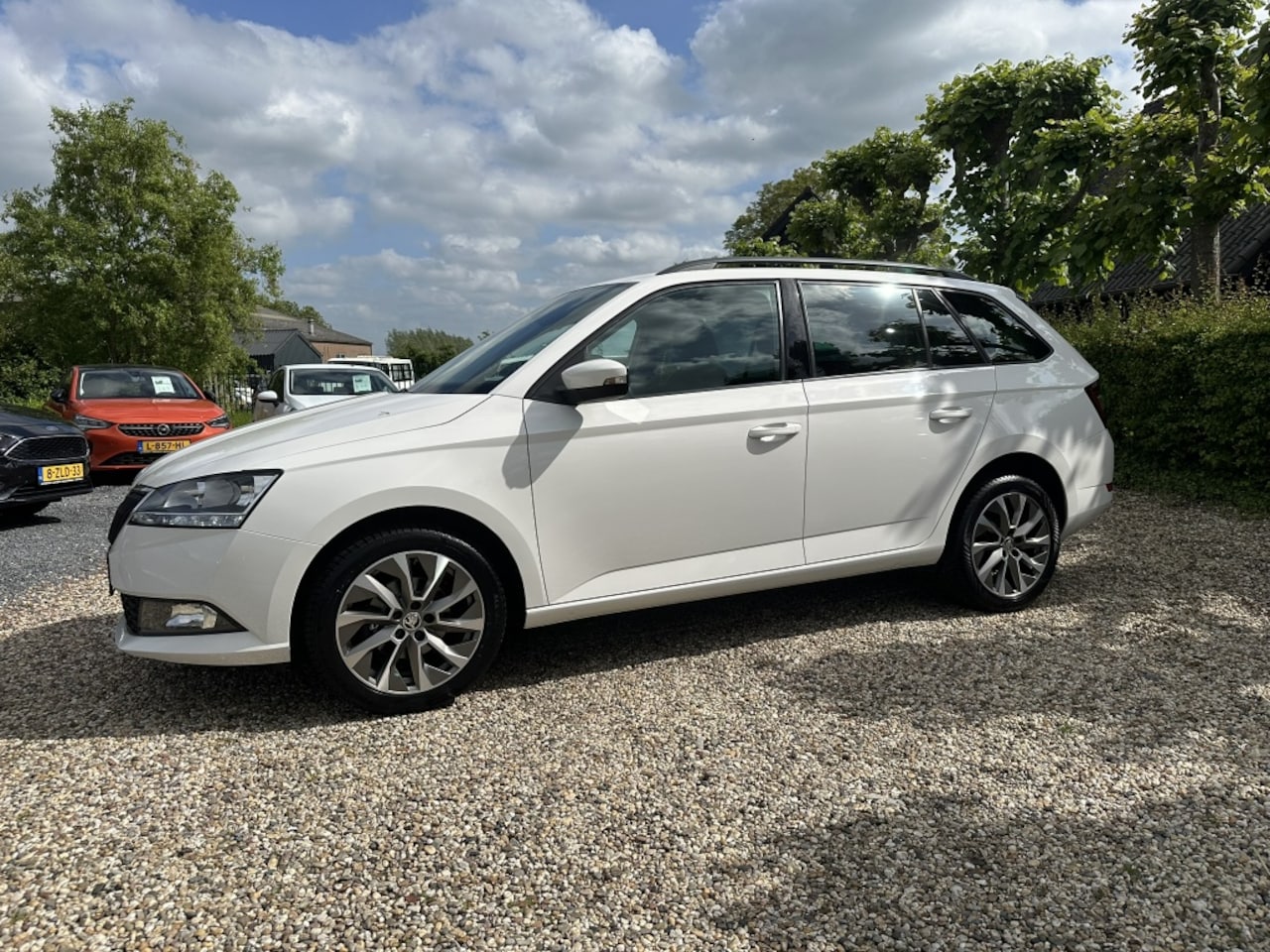 Skoda Fabia Combi - 1.0 TSI Bus. Edition Carplay/Climate-Control - AutoWereld.nl