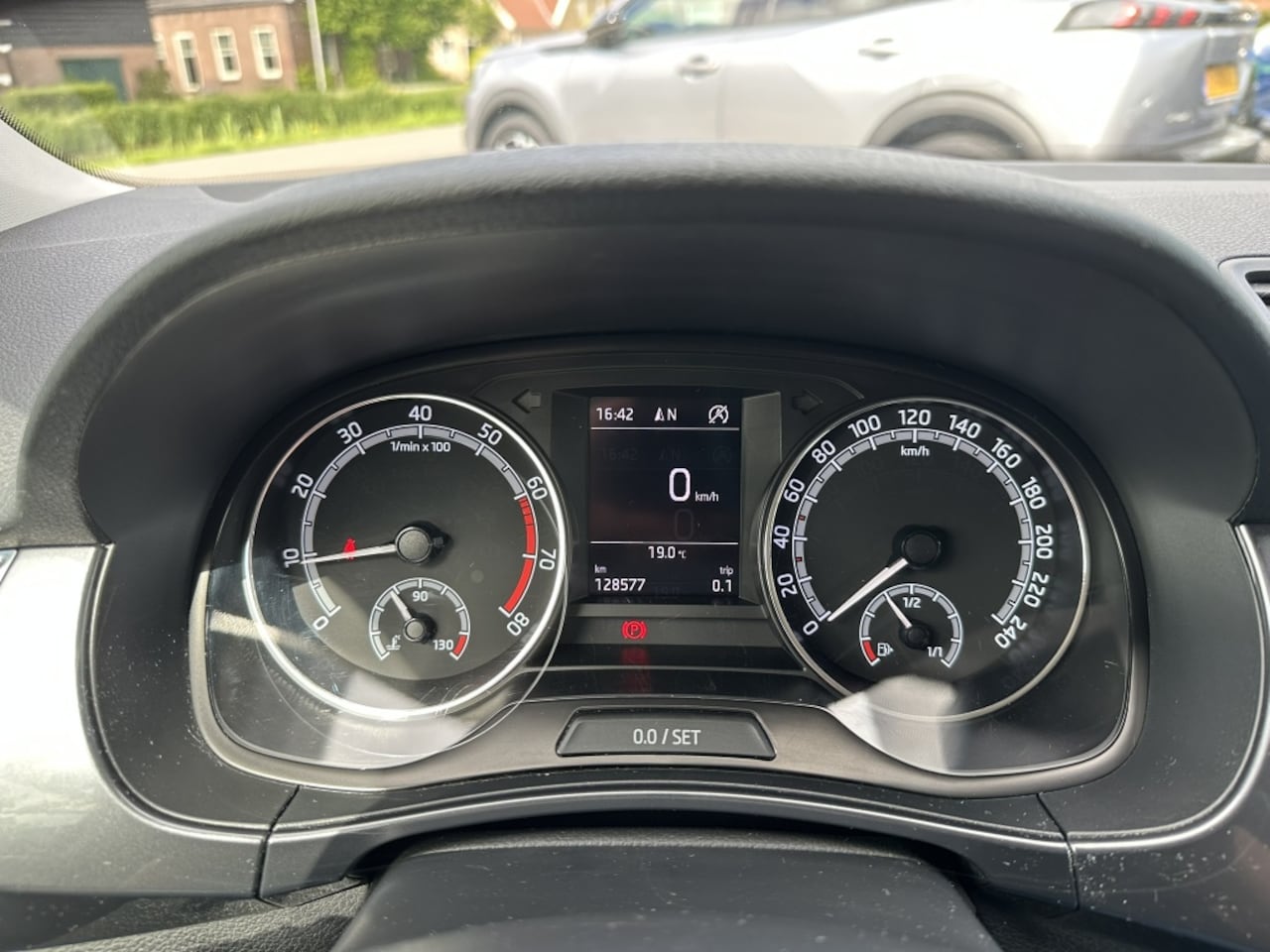 Skoda Fabia Combi - 1.0 TSI Bus. Edition Carplay/Climate-Control