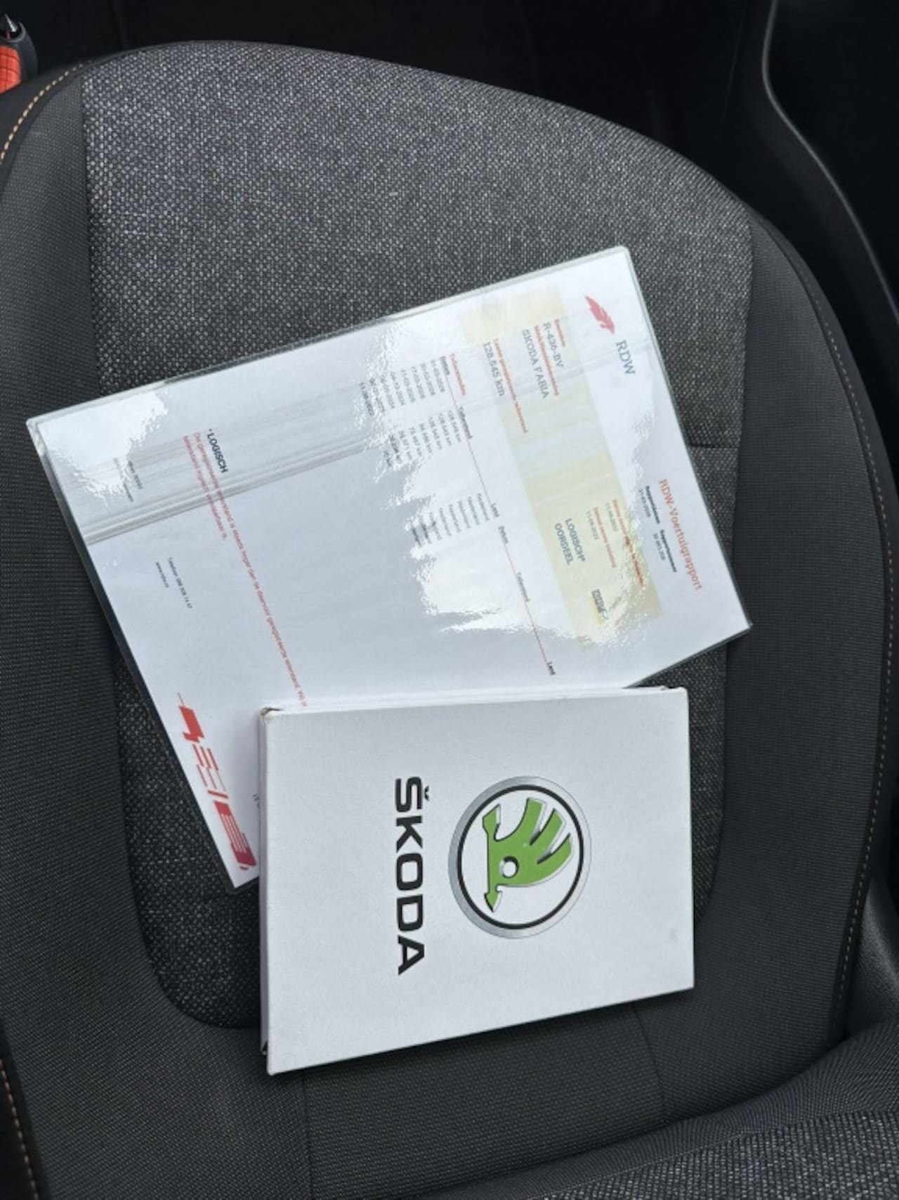 Skoda Fabia Combi - 1.0 TSI Bus. Edition Carplay/Climate-Control