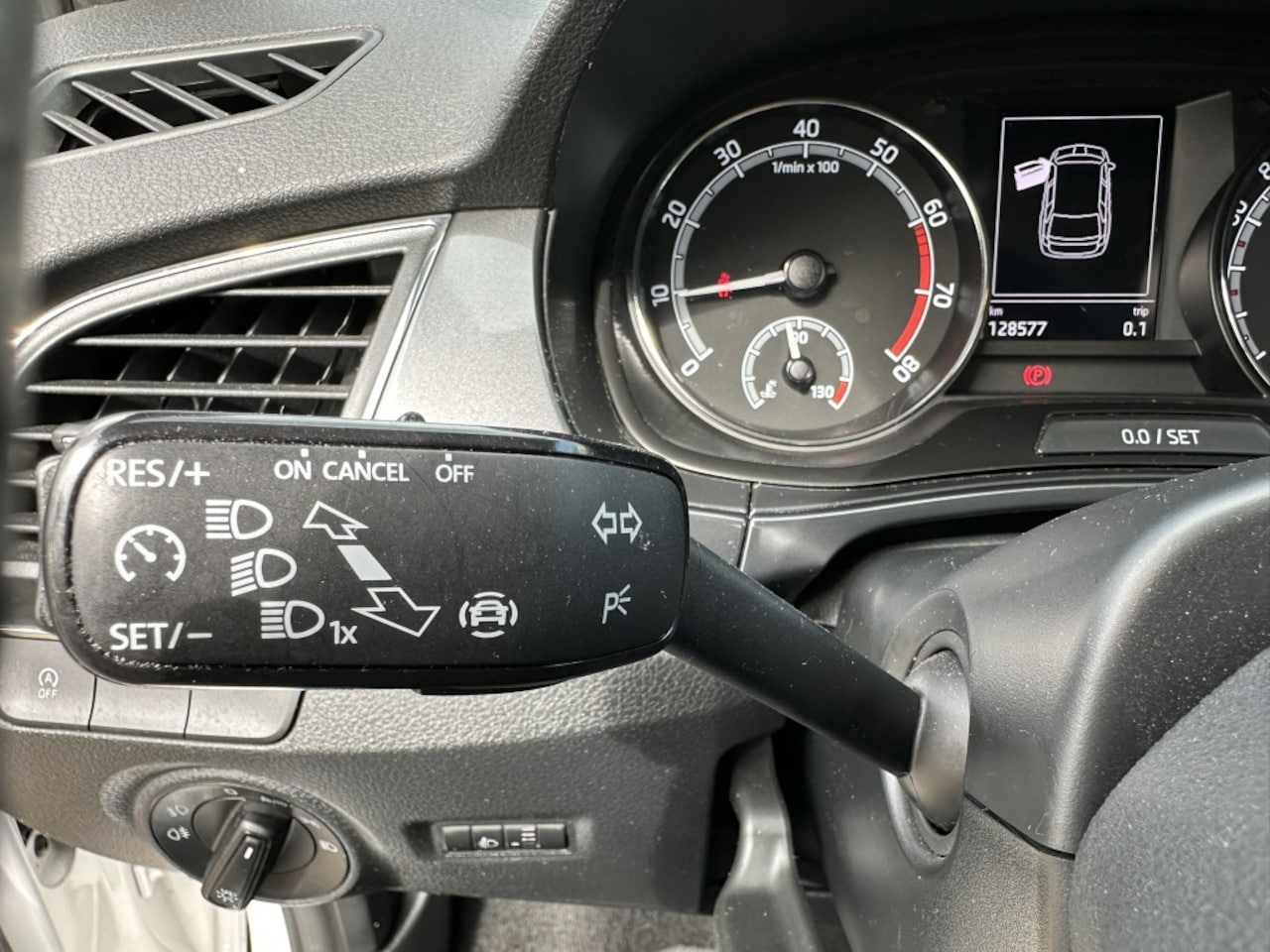 Skoda Fabia Combi - 1.0 TSI Bus. Edition Carplay/Climate-Control