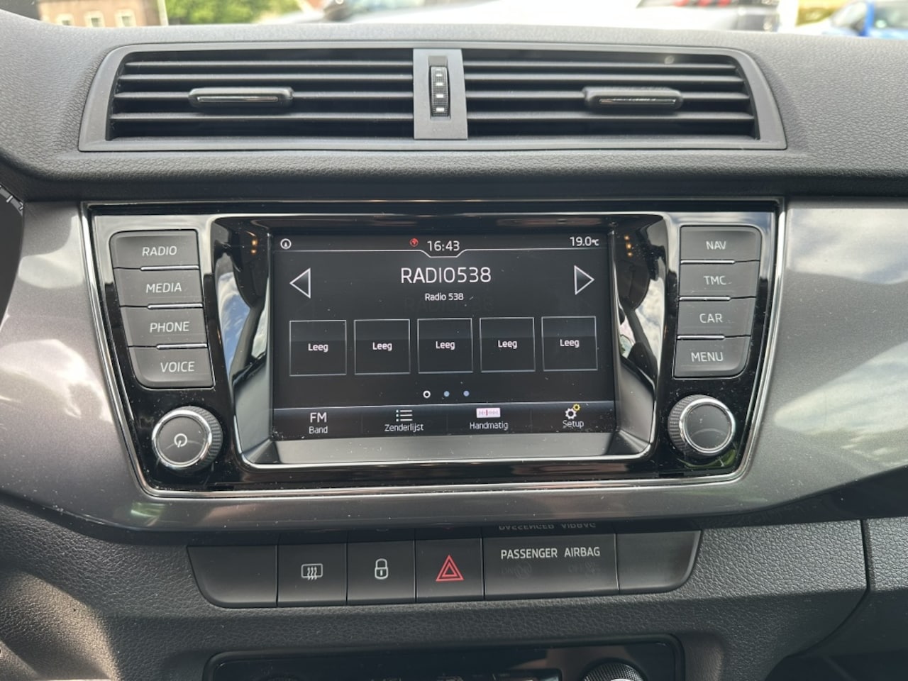 Skoda Fabia Combi - 1.0 TSI Bus. Edition Carplay/Climate-Control