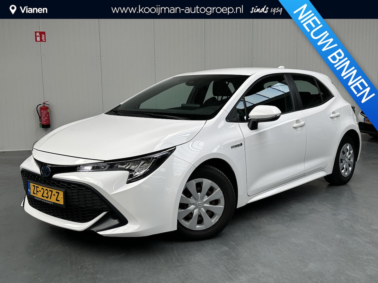 Toyota Corolla - 1.8 Hybrid Comfort 1.8 Hybrid Comfort - AutoWereld.nl
