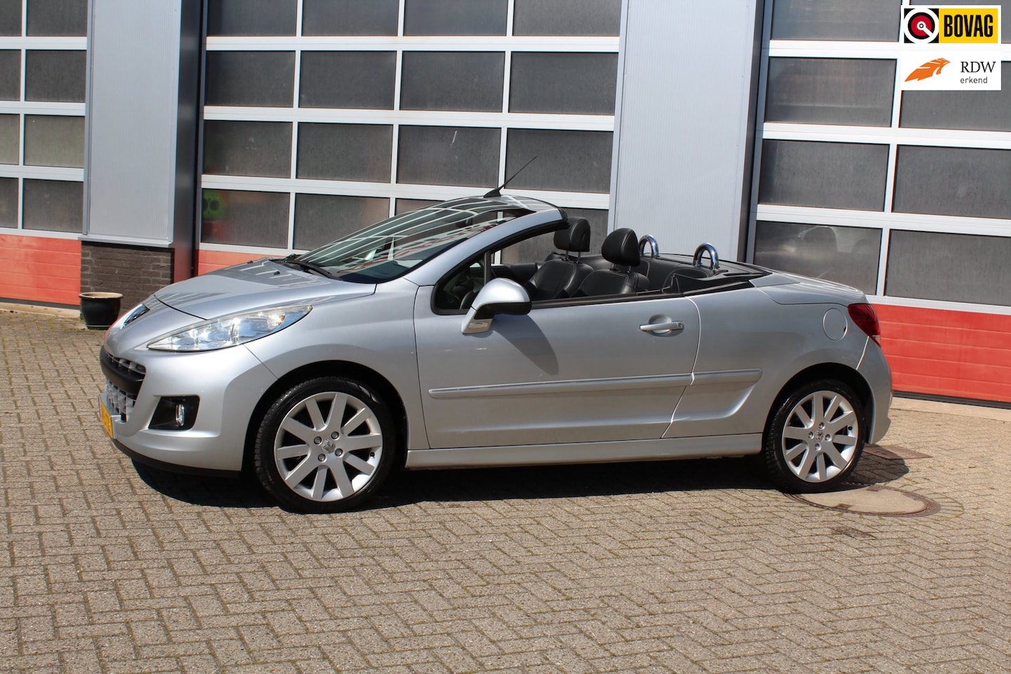 Peugeot 207 CC - 1.6 VTi Griffe 1.6 VTi Griffe - AutoWereld.nl