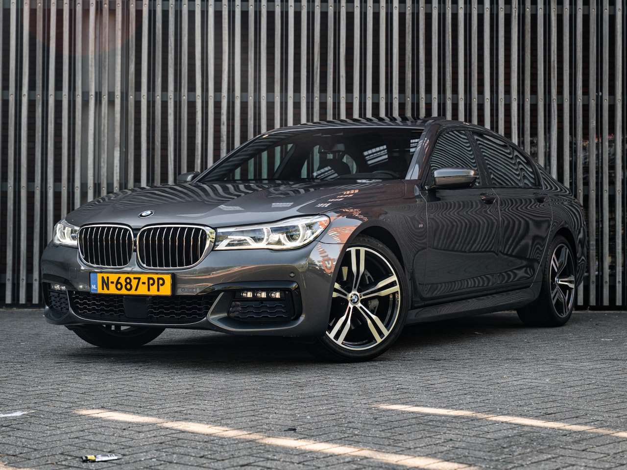 BMW 7-serie - 740i 327pk High-Exe. M-Sport|BTW|Schuifdak|Laser|Stoelkoeling/verw.|360-cam|Carplay|Luchtv - AutoWereld.nl