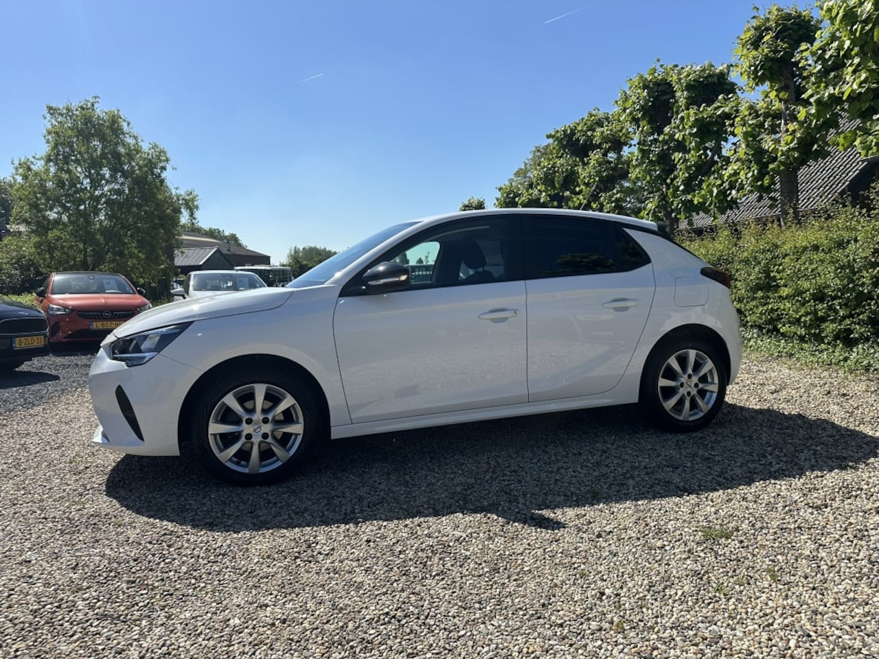 Opel Corsa - 1.2 Level 2 Carplay/Parkeersensoren - AutoWereld.nl