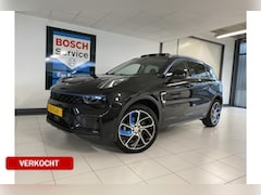 Lynk & Co 01 - 1.5 Panoramadak / Apple carplay android / 360 Camera / gelaagd glas