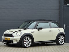 MINI Cooper S - 1.6 Chili nap goed onderhouden