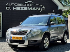 Skoda Yeti - 1.2 TSI Active Plus Automaat DealerOH Trekhaak Dakrails Airco