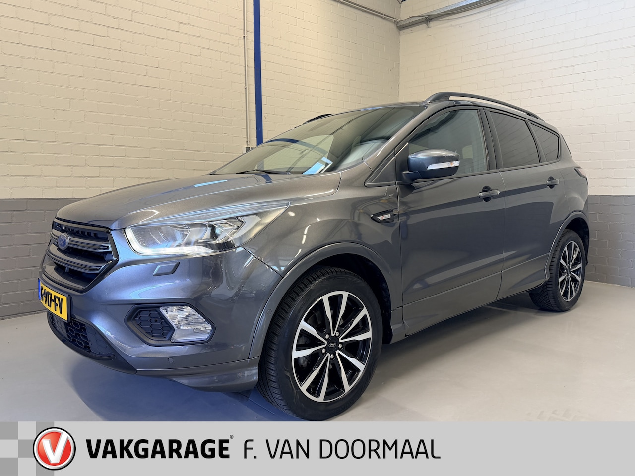 Ford Kuga - 1.5 EcoBoost ST-Line 1.5 EcoBoost ST Line - AutoWereld.nl