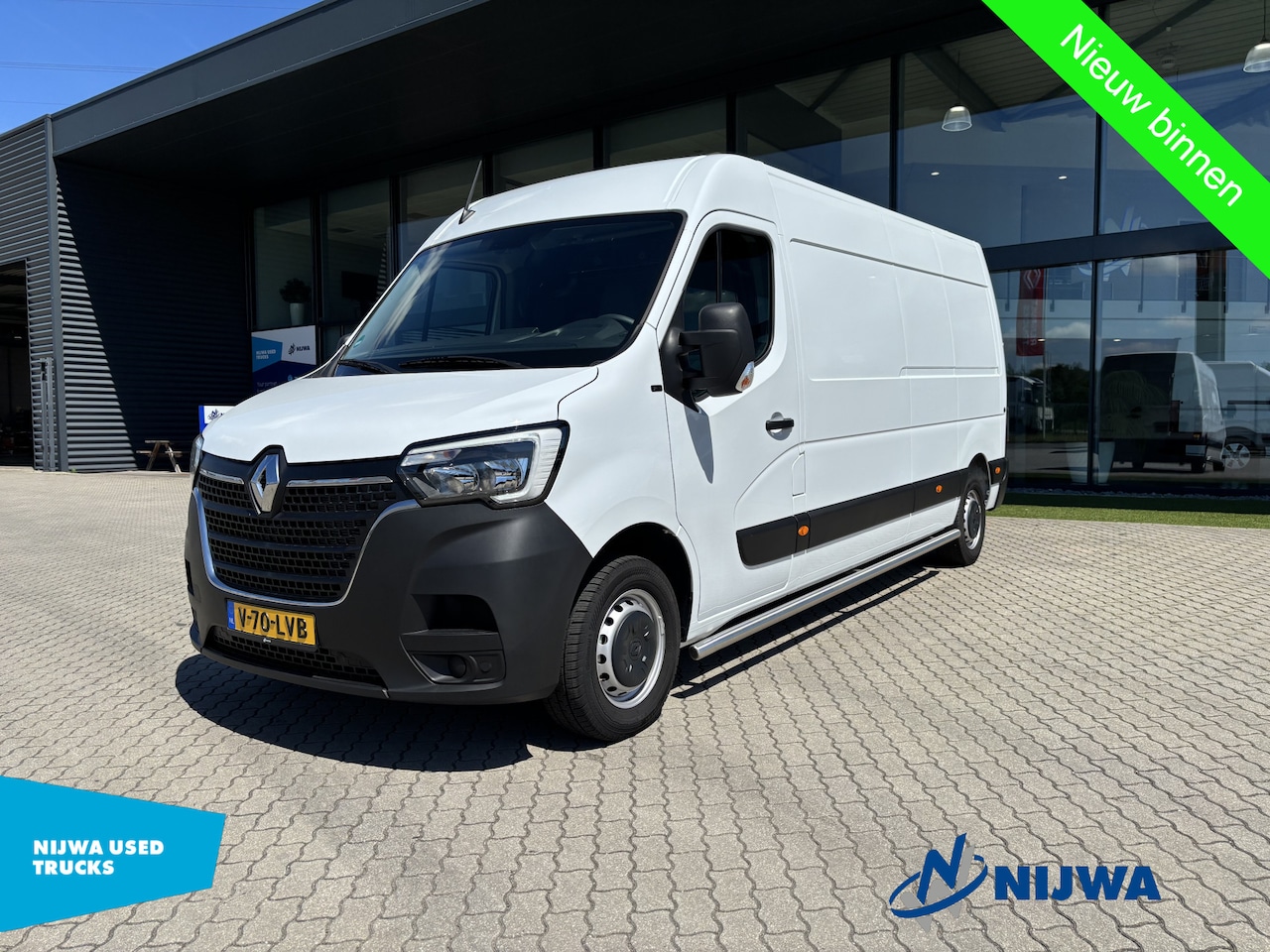 Renault Master - 135 L3H2 Parkeersensoren + Trekhaak - AutoWereld.nl
