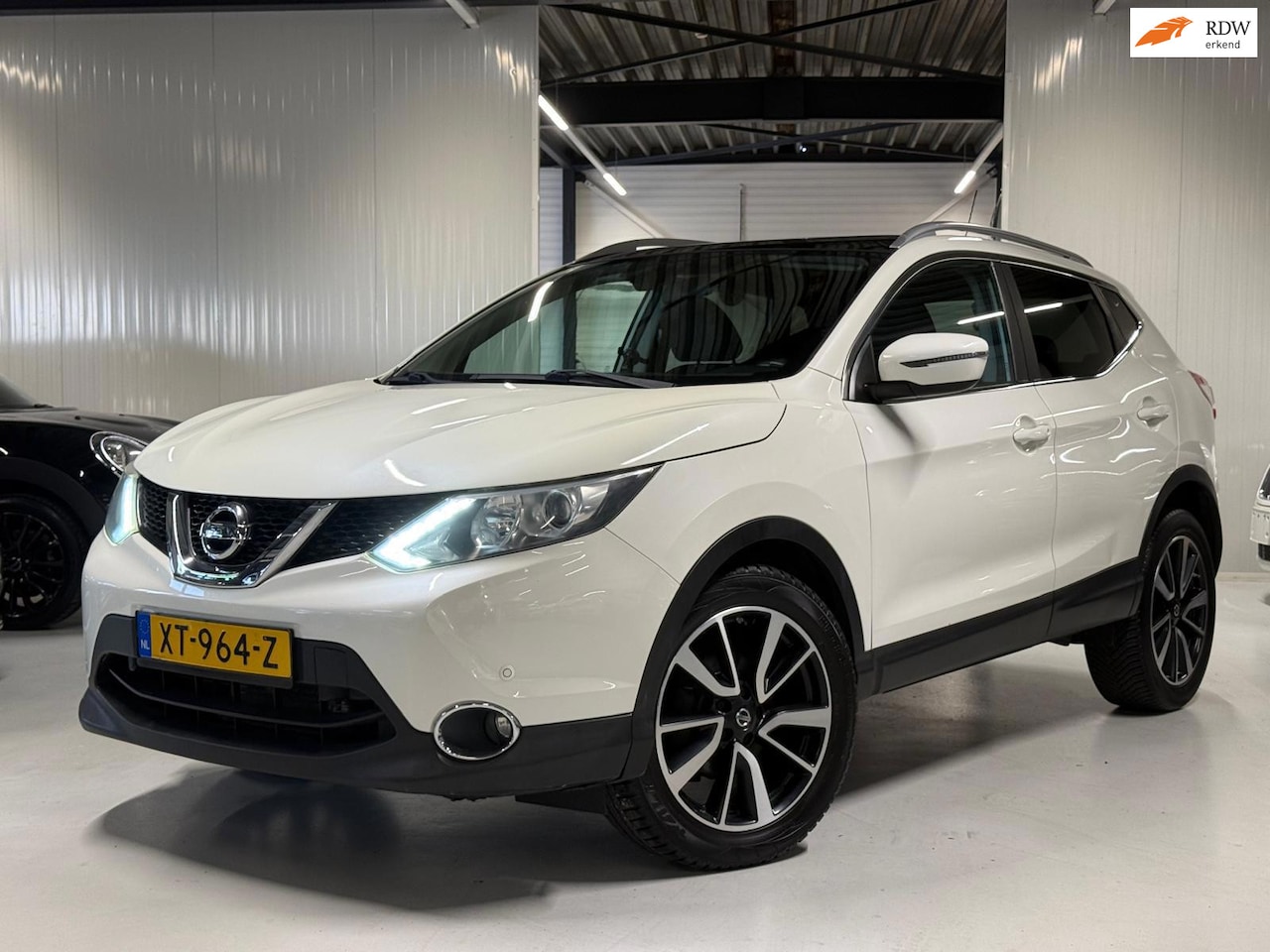 Nissan Qashqai - 1.2 116PK Connect Edition Automaat|Pano!! - AutoWereld.nl