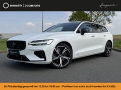 Volvo V60 - 2.0 T8 Plug-in hybrid AWD Ultimate Dark | SOH 100% | Harman/Kardon | Trekhaak | Panoramdak