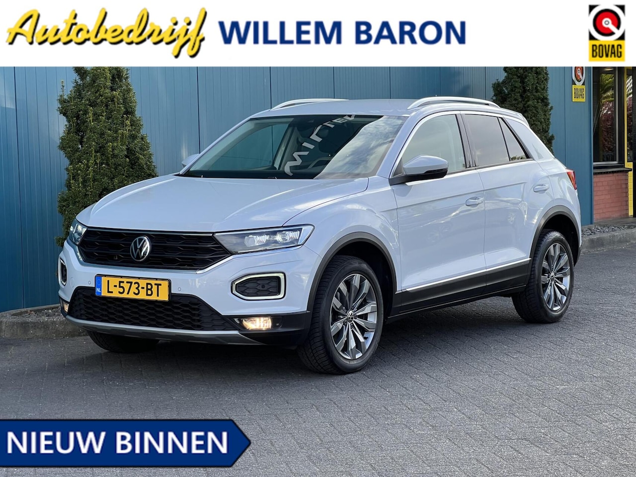 Volkswagen T-Roc - 1.5 TSI Sport CARPLAY/ANDROID | ADAPT.CRUISE | DIGI.DASHB | CAM | NAV | LED | PDC | LMV'17 - AutoWereld.nl