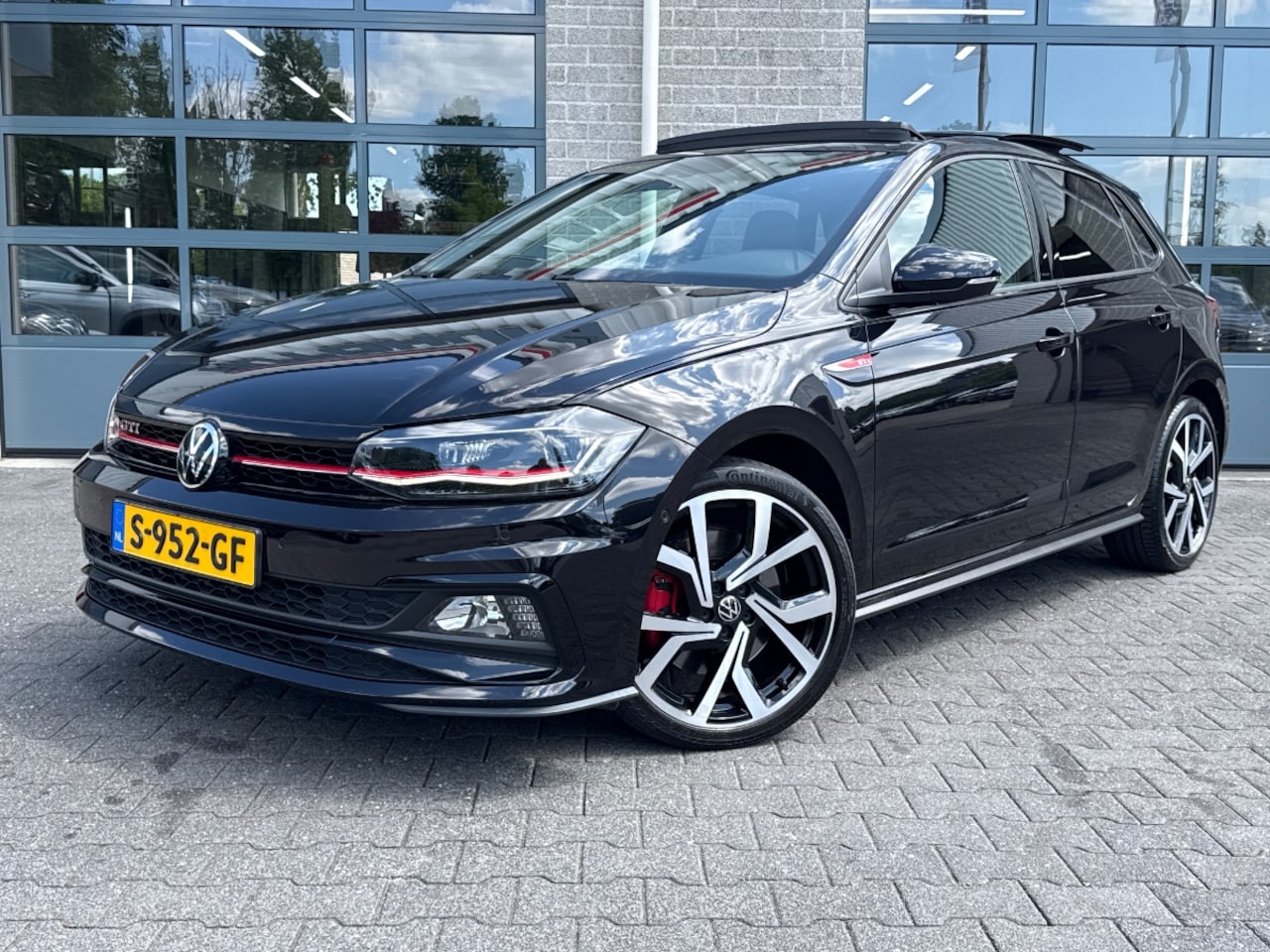 Volkswagen Polo - 2.0 TSI GTI |SCHUIFDAK|VIRTUAL COCKPIT| - AutoWereld.nl
