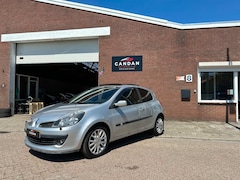 Renault Clio - 1.6-16V Dynamique Luxe | Stoelverwarming | Airco | Panoramadak