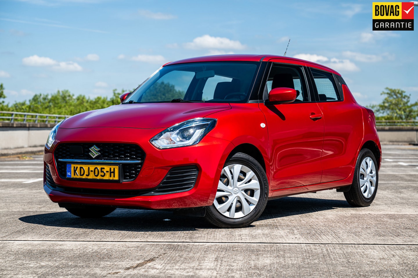Suzuki Swift - 1.2 Comfort Smart Hybrid | Airco | Adaptive Cruise Control | Radio/CD - Speler | Parkeerse - AutoWereld.nl