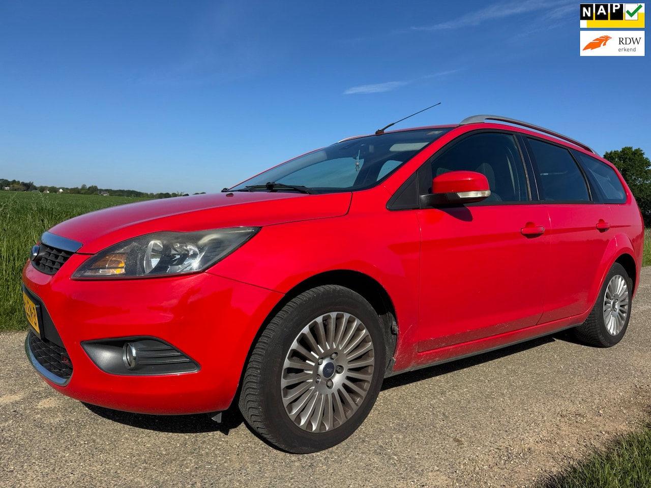 Ford Focus Wagon - 1.8 Limited|cruise control|airco|trekhaak| - AutoWereld.nl