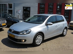 Volkswagen Golf - 1.2 TSI Comfortline BlueMotion , AUTOMAAT , Cr Contr , PDC . Navi
