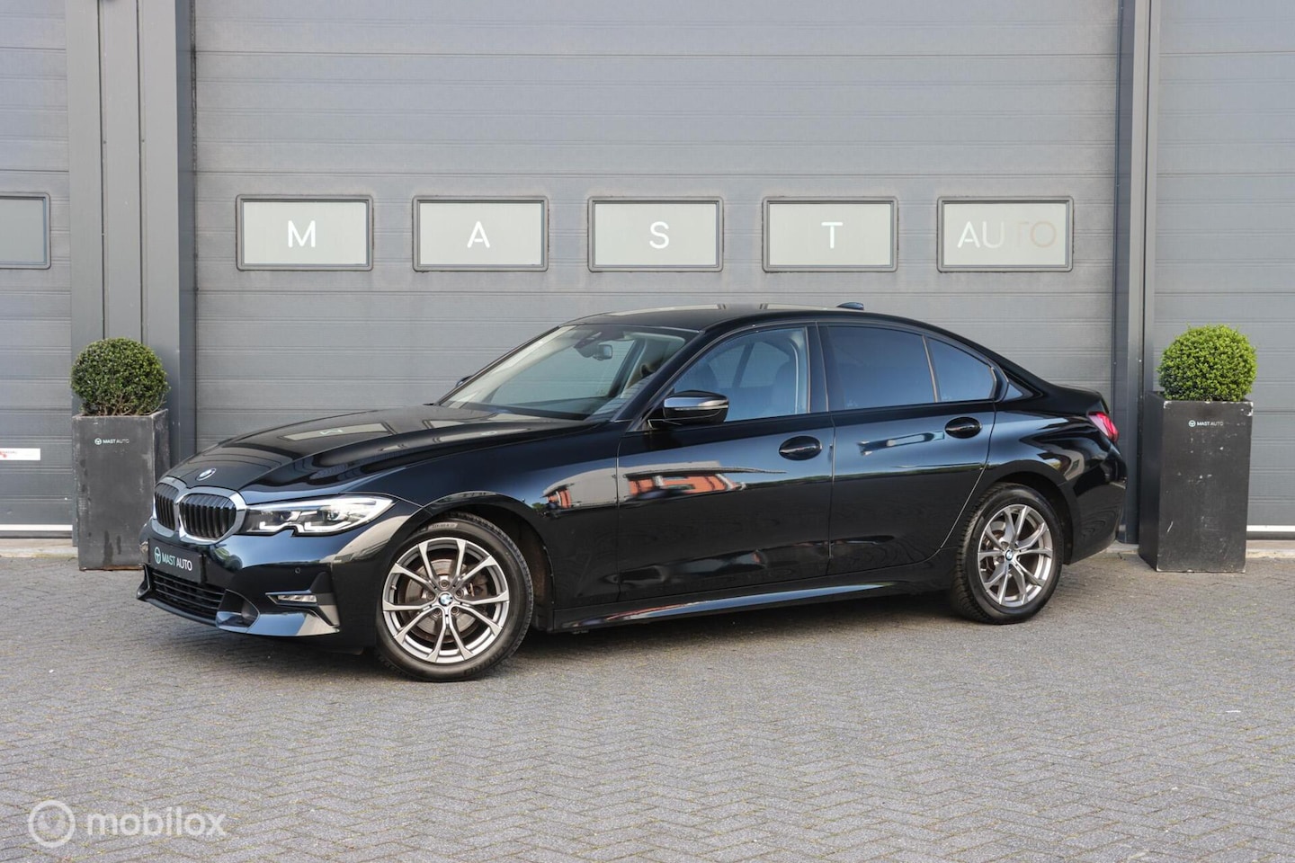 BMW 3-serie - 318i Sportline|NAP|LED|Sportstoelen|PDC|AUT - AutoWereld.nl