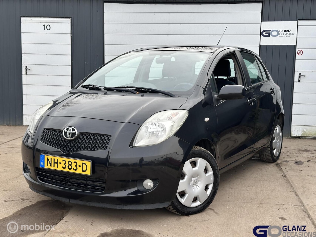 Toyota Yaris - 1.3 VVT-i Executive 1.3 VVTi Executive - AutoWereld.nl