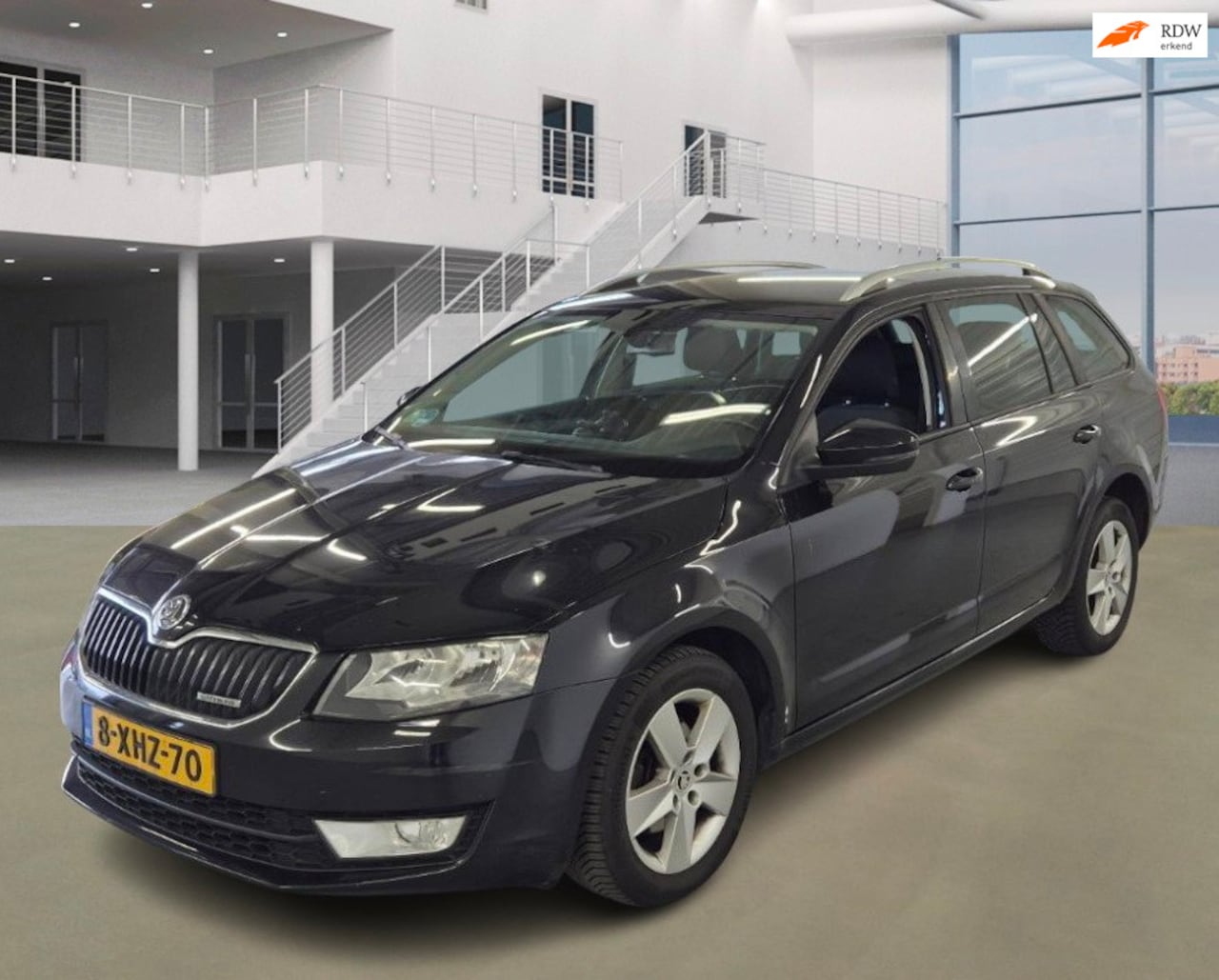 Skoda Octavia Combi - 1.6 TDI Greenline NAVI PSENSOR CRUISE TREKHAAK 2 X SLEUTELS - AutoWereld.nl