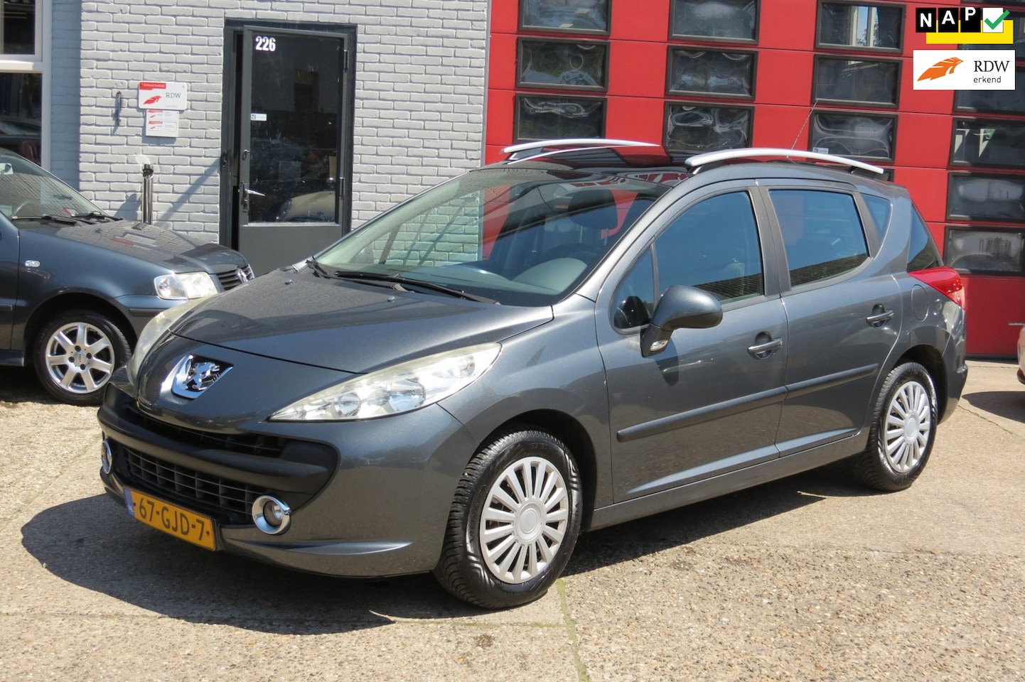 Peugeot 207 SW - 1.6 VTi XS 1.6 VTi XS , AIRCO , PANO DAK, TREKHAAK , Nwe APK - AutoWereld.nl