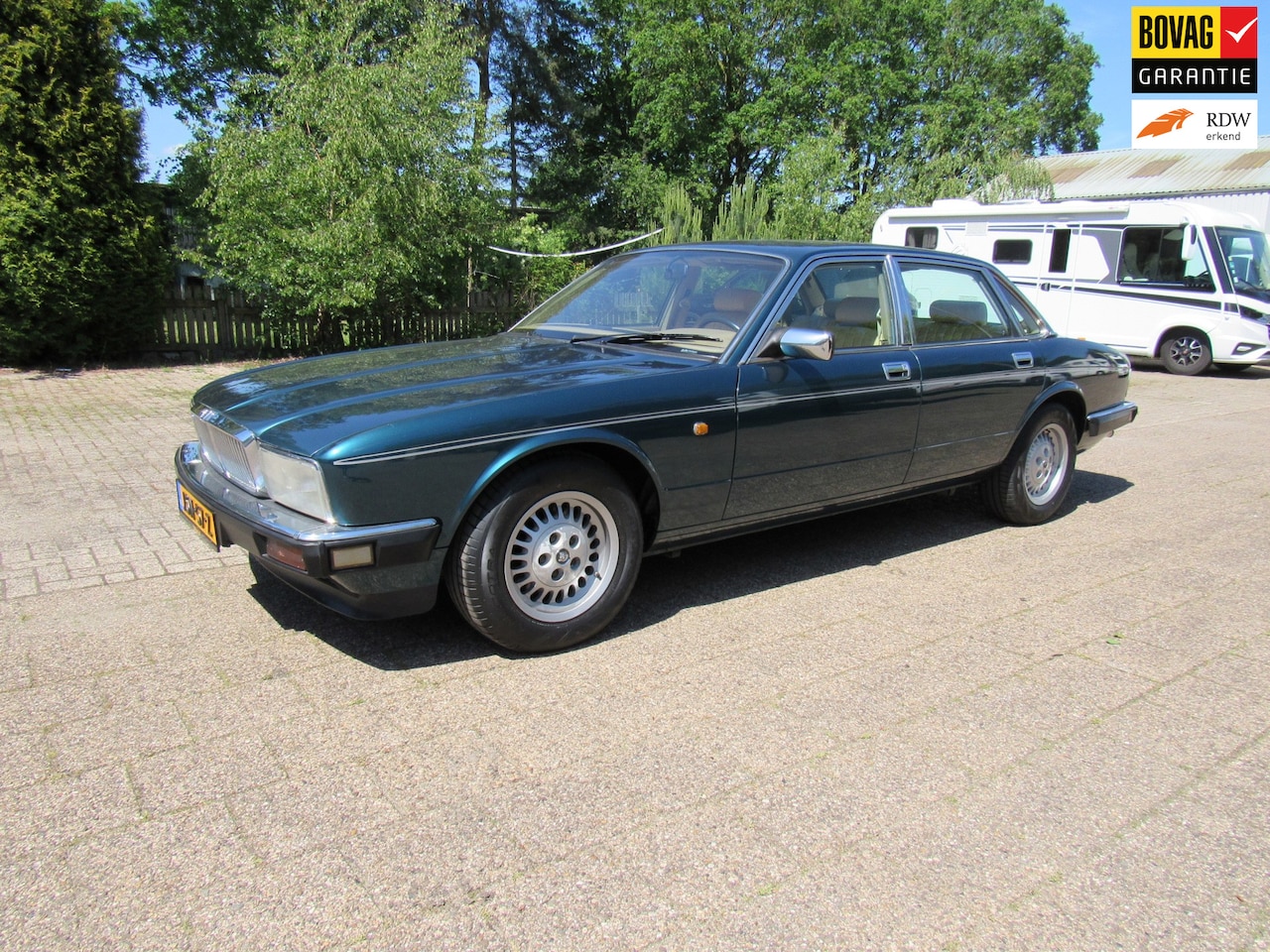Jaguar XJ - Sovereign XJ40 3.2 zeer nette Oldtimer veel optie's - AutoWereld.nl