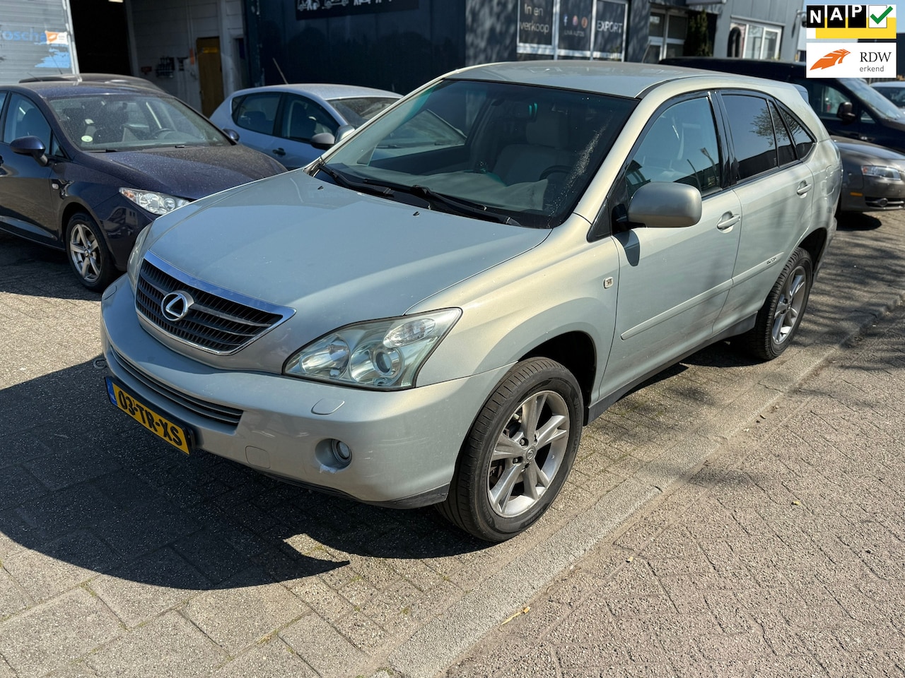 Lexus RX - 400h tekst lezen - AutoWereld.nl