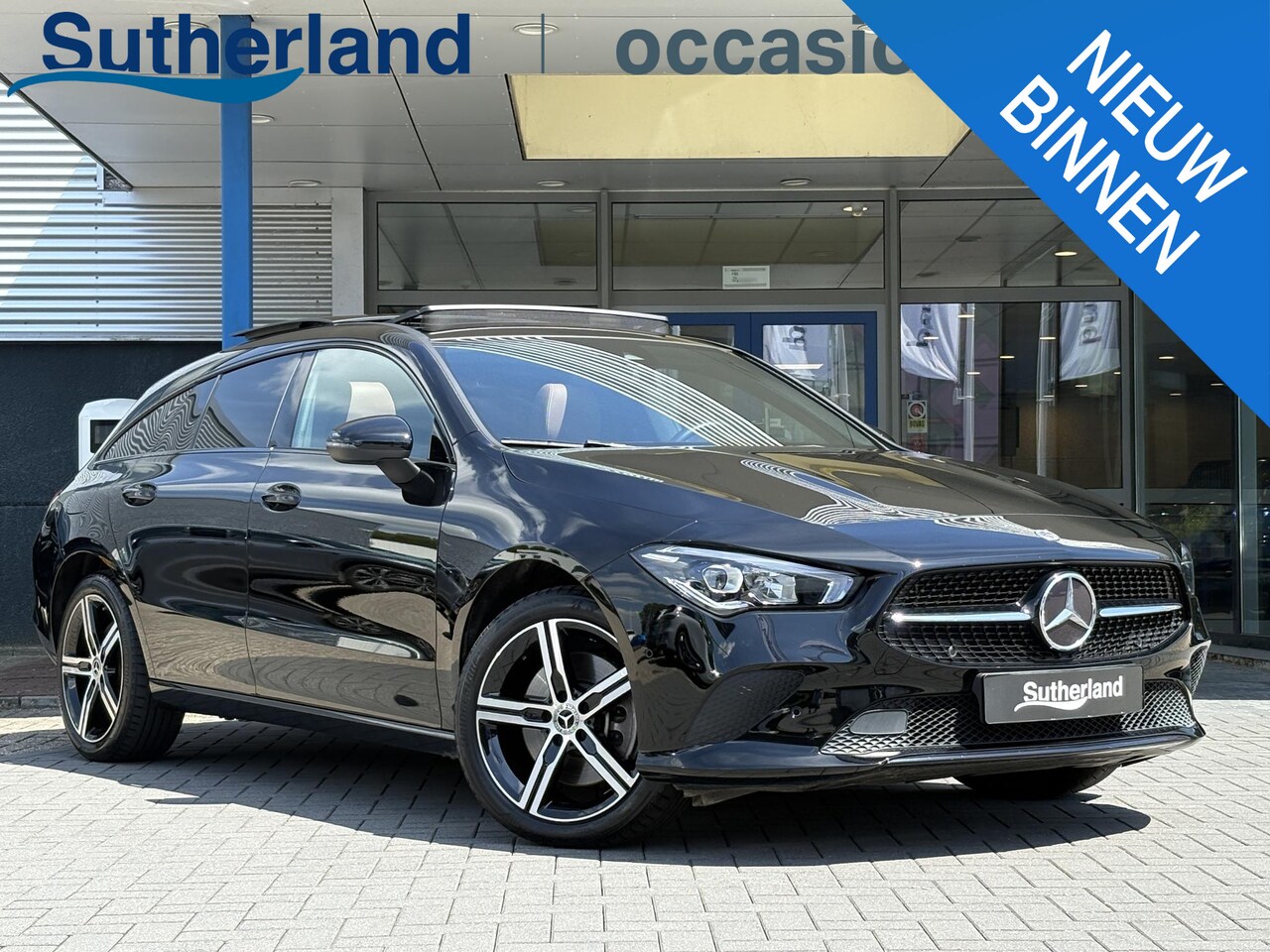 Mercedes-Benz CLA-klasse Shooting Brake - 250 e AMG Line | Panoramadak | Stoelverwarming  | Achteruitrijcamera | Leder | zomer&winte - AutoWereld.nl