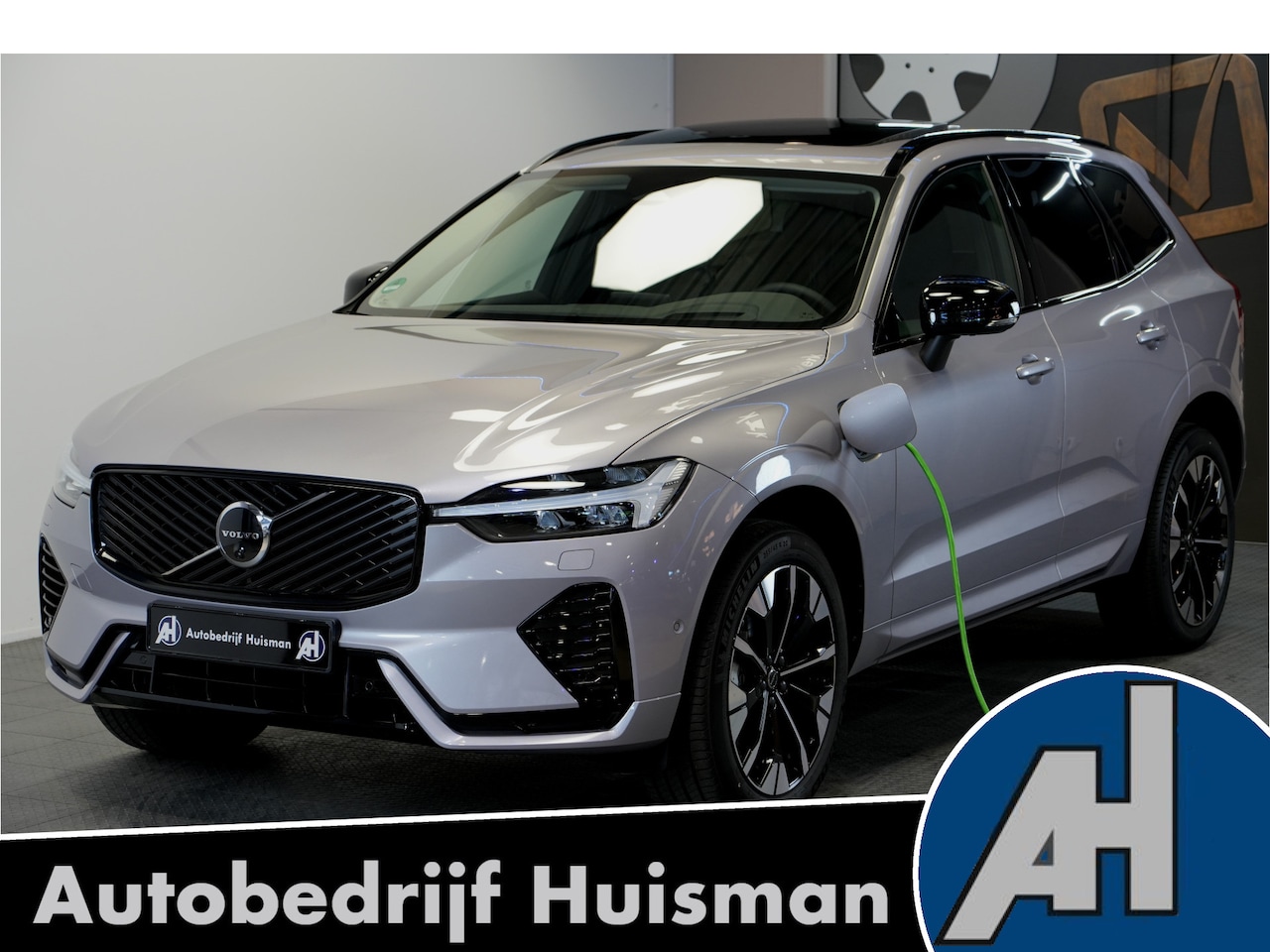 Volvo XC60 - 2.0 T8 AWD 335kW/456pk Aut8 Plug-in hybrid Plus Dark HARMAN/KARDON + PANORAMADAK + 360 CAM - AutoWereld.nl