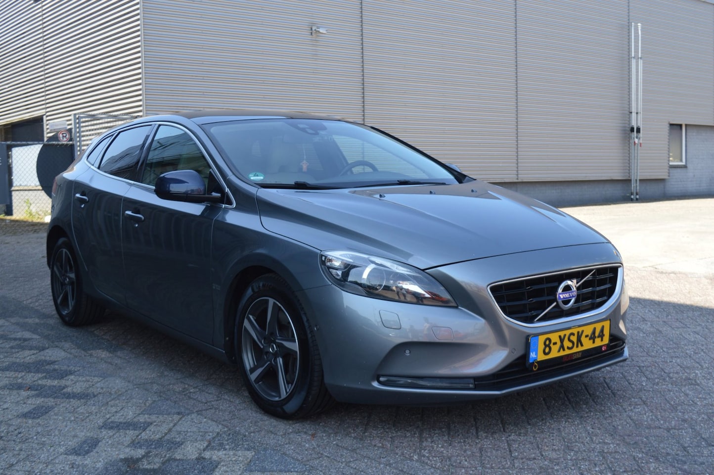 Volvo V40 - 2.0 D4 Ocean Race Business leer pan.dak mooie auto - AutoWereld.nl