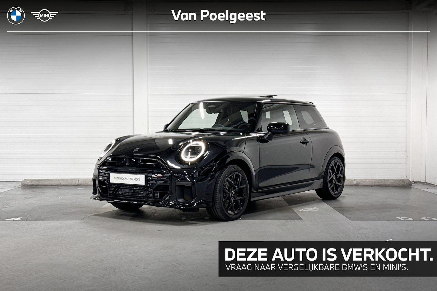 MINI Cooper - C | John Cooper Works Uitvoering | Pakket M | 17" John Cooper Works Sprint Spoke Black - AutoWereld.nl