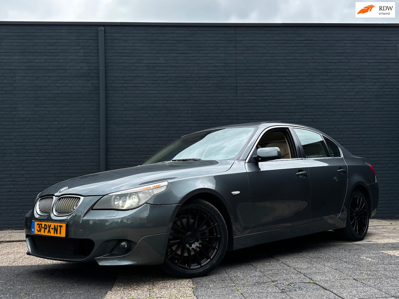 BMW 5-serie - 525i High Executive | Schuifdak | Leder - AutoWereld.nl