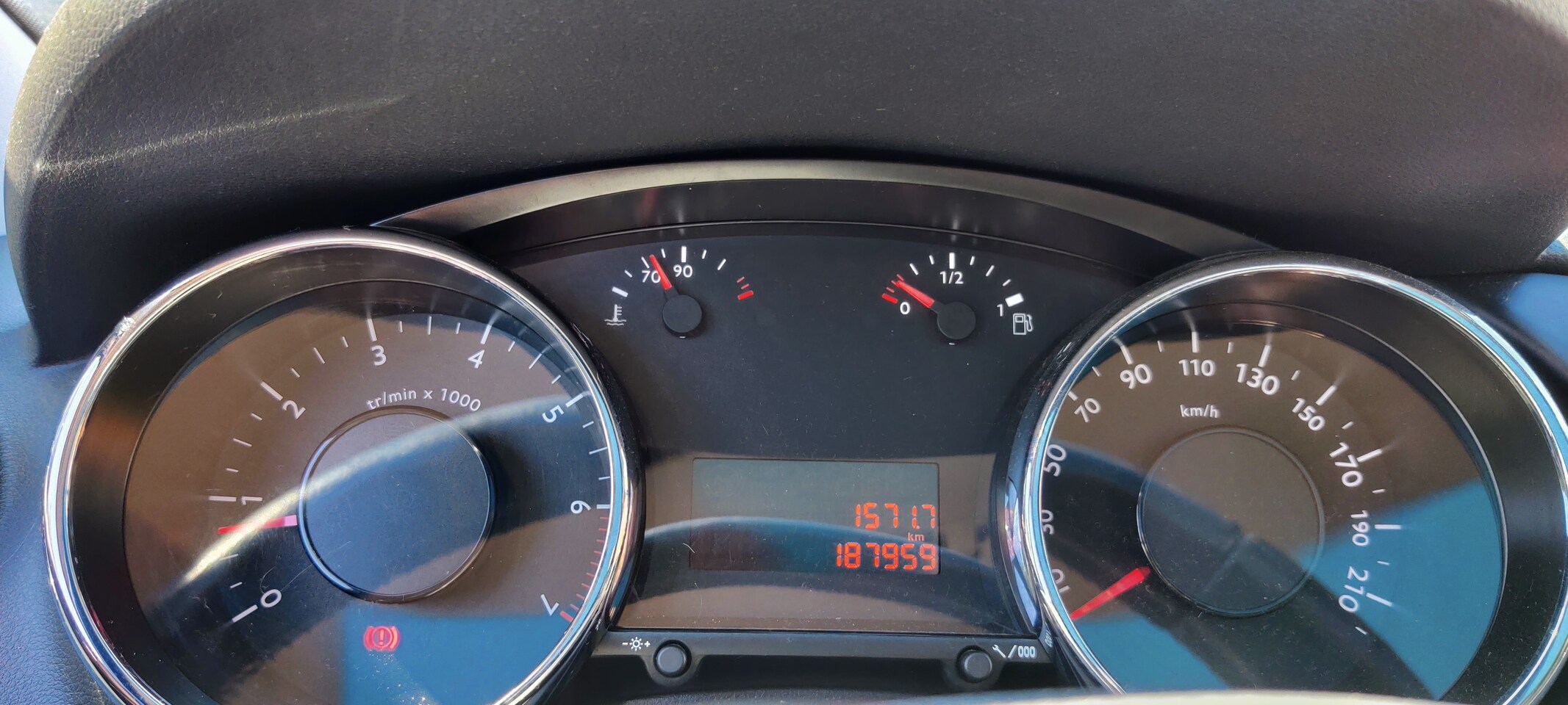 Peugeot 3008 - 1.6 VTi Première Panorama dak, elektrisch te openen (glas blijft zitten)