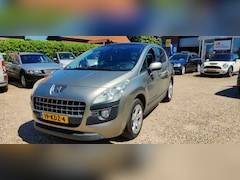Peugeot 3008 - 1.6 VTi Première Panorama dak, elektrisch te openen (glas blijft zitten), trekhaak.