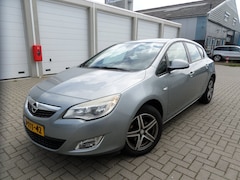 Opel Astra - 1.6 Edition