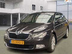 Skoda Superb - 1.8 TSI Elegance AUT CARPLAY NAVI PSENSOR CRUISE 2 X SLEUTELS