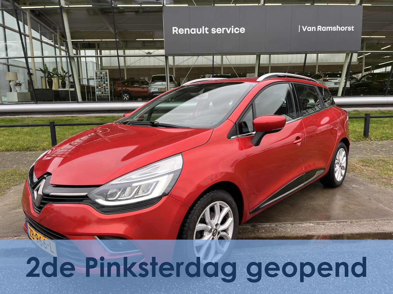 Renault Clio Estate - 0.9 TCe Intens / Trekhaak / Camera / PDC V+A / Keyless / Climate / Cruise / 16'' LMV / - AutoWereld.nl