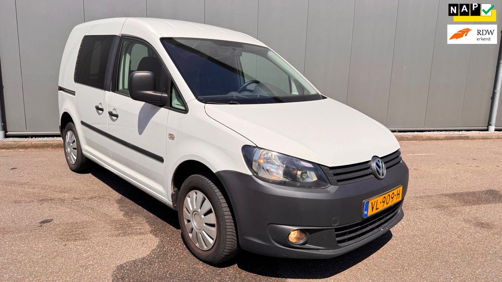 Volkswagen Caddy - 1.6 TDI BMT AIRCO - AutoWereld.nl